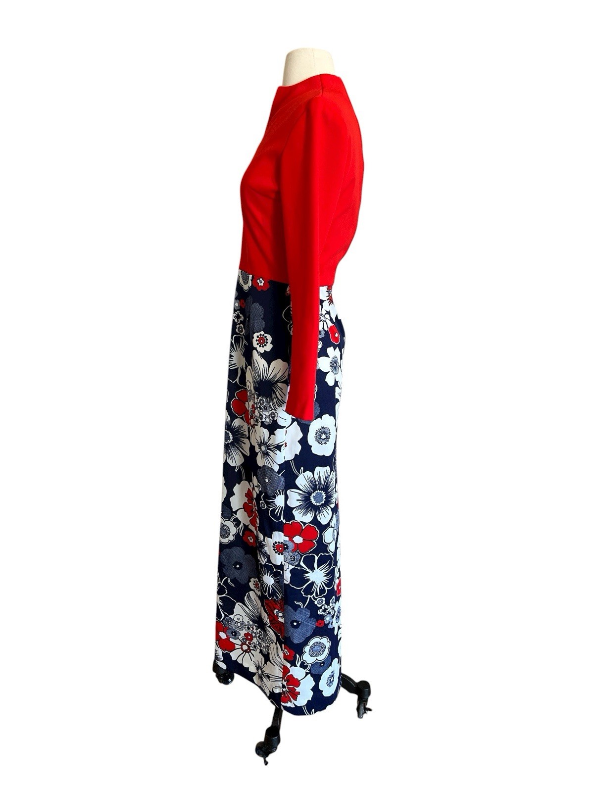 Vintage 1970s Flutterbye Blue Red Floral Mod Maxi V Neck Dress-size S- No Sz Tag