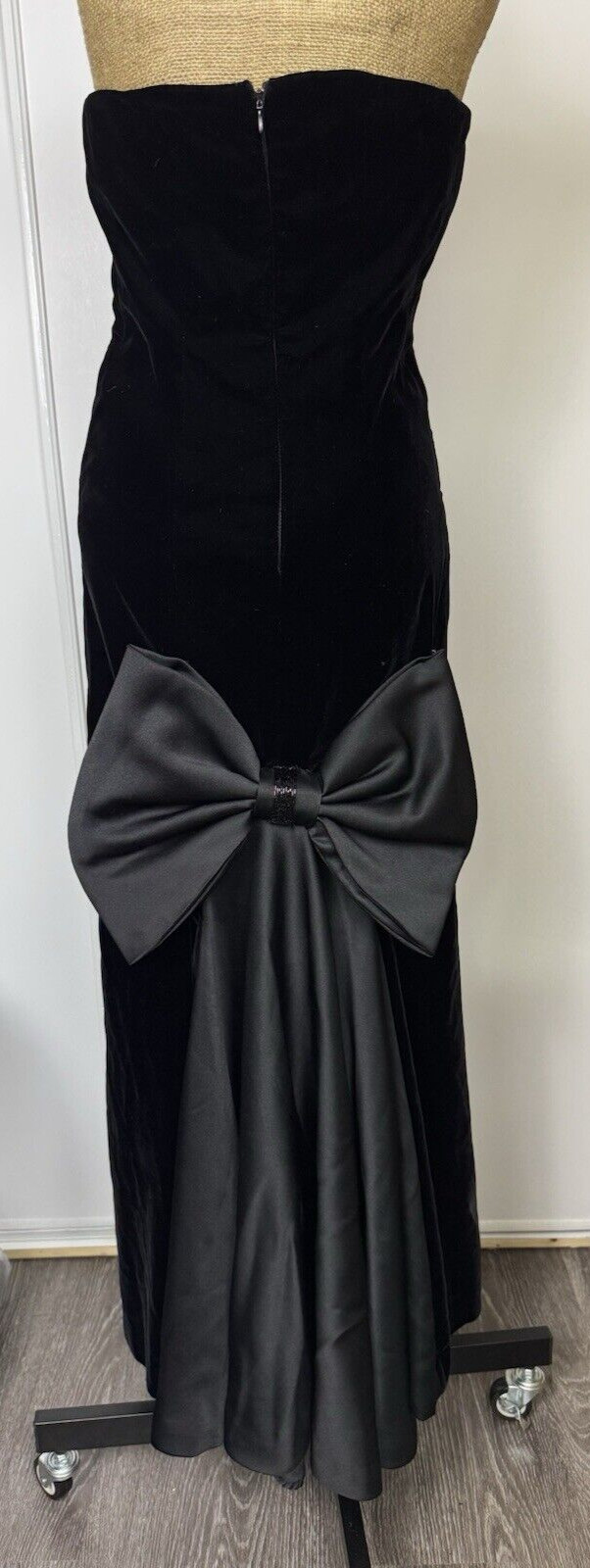 VTG Anthony Norman Black Velvet Strapless Dress Cottagecore Whimsygoth Sz M/L