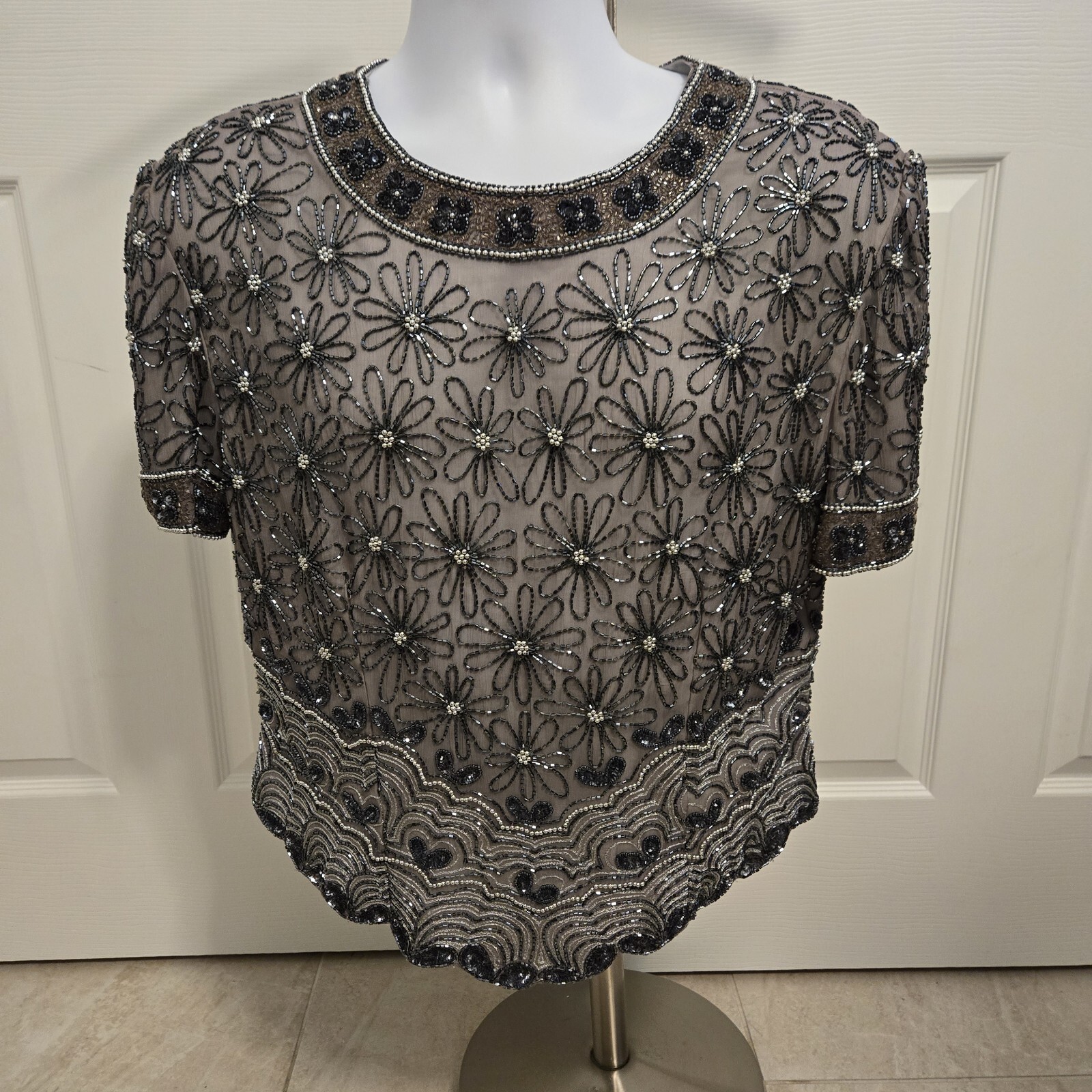 Papell Boutique Evening Top Womens XL Silk Beads Black Gray Flowers
