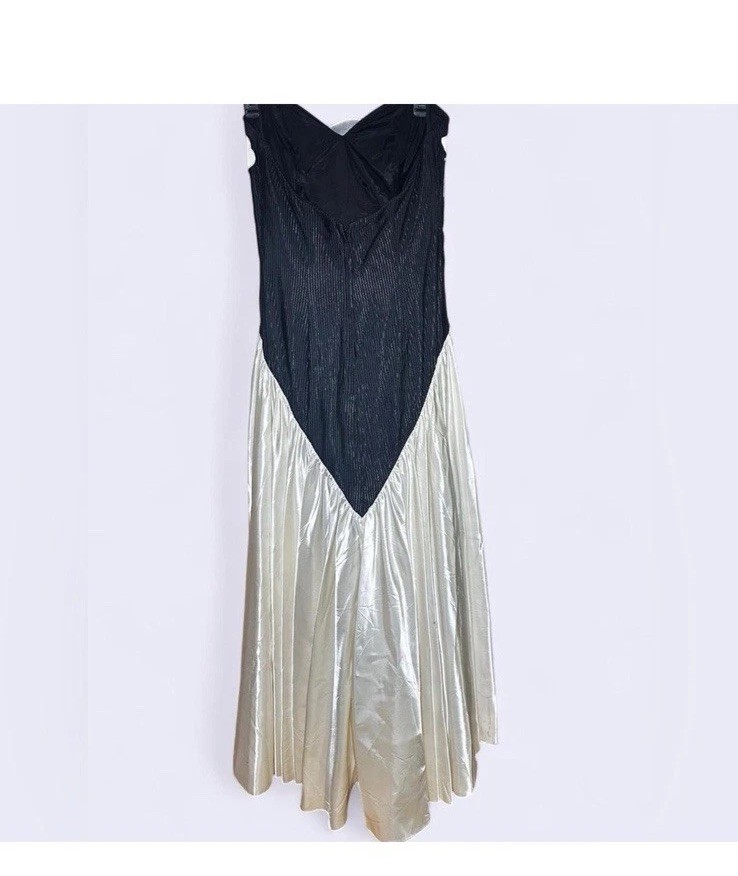 Elegant TD4 by Electra 80s 90s vintage silk satin navy cream beaded floral gown