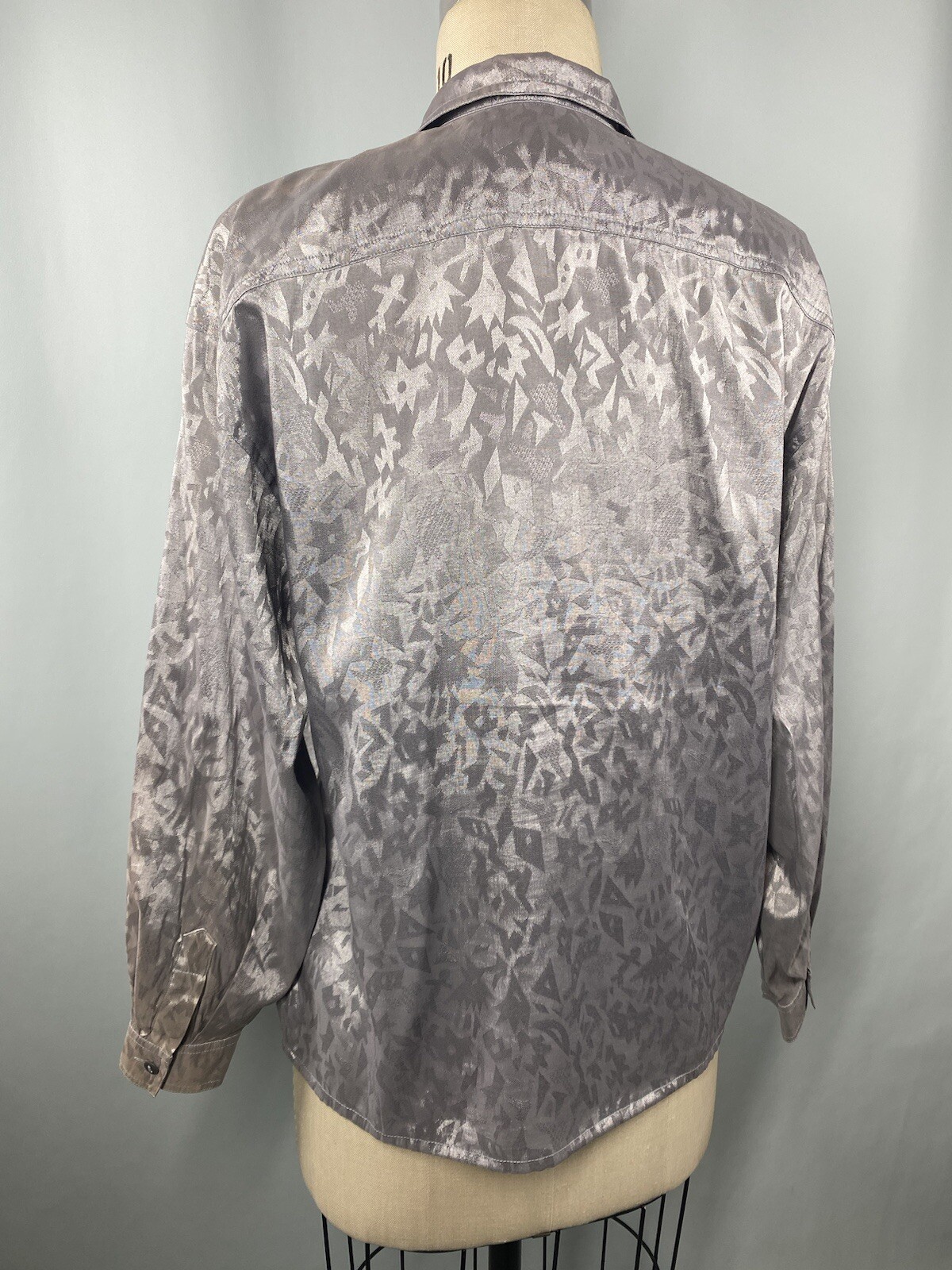 CHAUS Silver Jacquard Blouse Women SIZE MEDIUM gray 80s 90s rayon