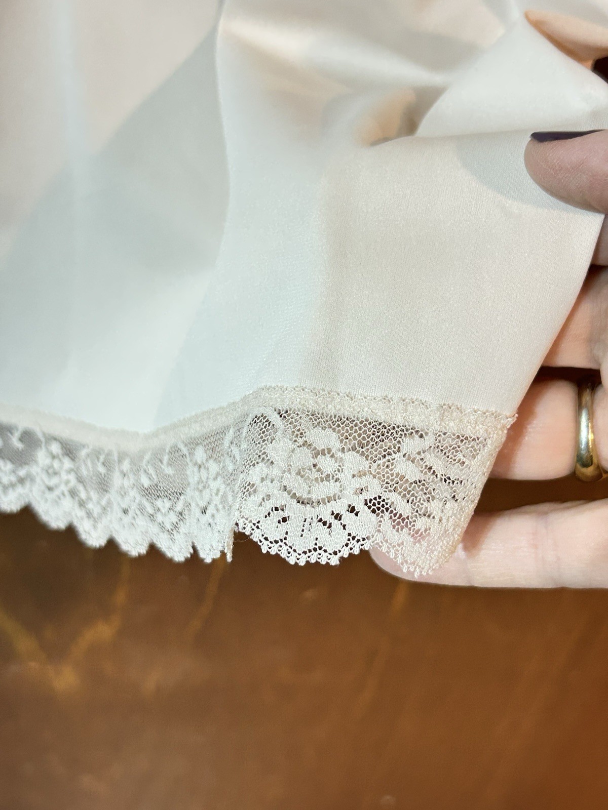 Vintage 2 Pc Nylon & Lace Full Slips Blush & Ivory SZ 40L XL Lorraine Shadowline
