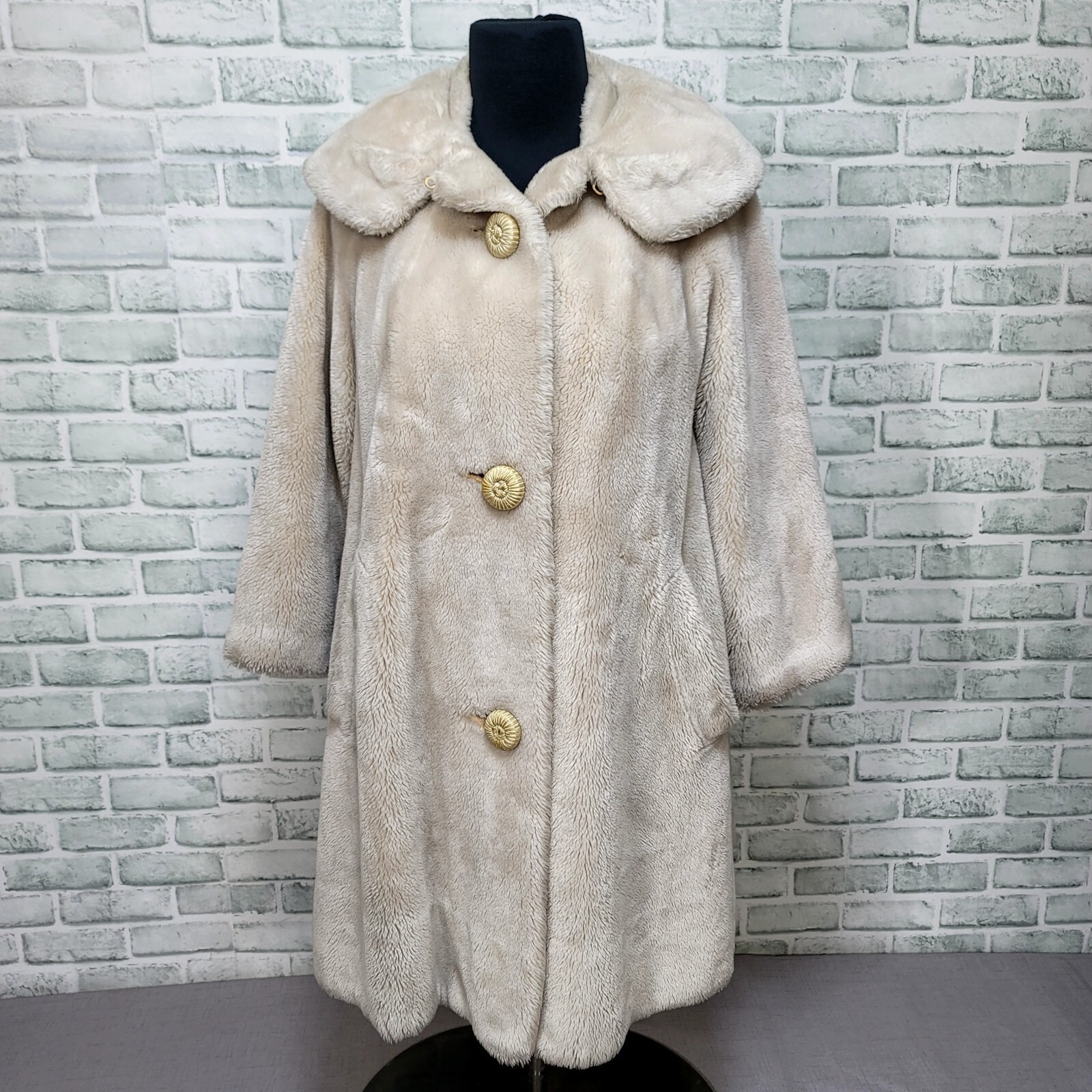 Vintage Borgana Sportowne Ivory Faux Fur Swing Coat Shawl Collar Women’s M