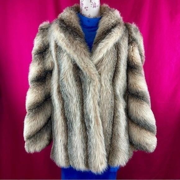 Vintage Faux Fur Striped Coat Brown Short Large Mob Wife Glam Luxury Chic