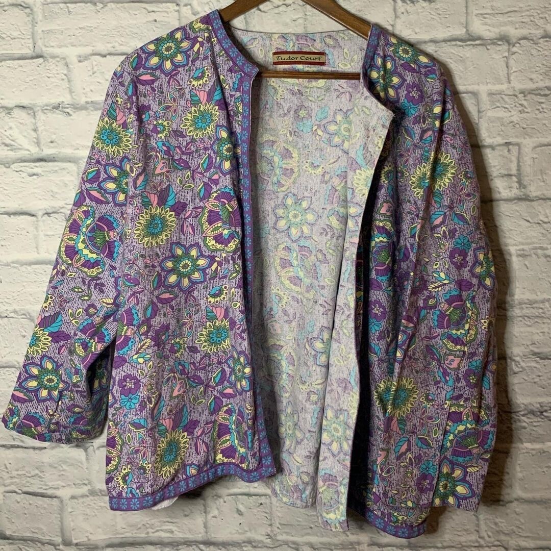 80’s Vintage Tudor Court Floral Vibrant Pastel Purple Tapestry Jacket Cardigan