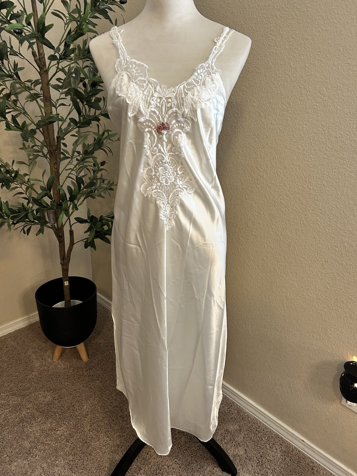 Expressions California Dynasty Ivory Satin Night Gown Lingerie Coquette Wedding