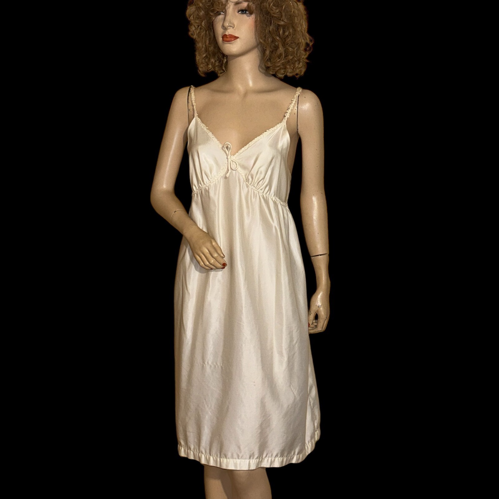 Vintage DUTCHESS Ivory Rayon Satin Nightgown Sz S Small