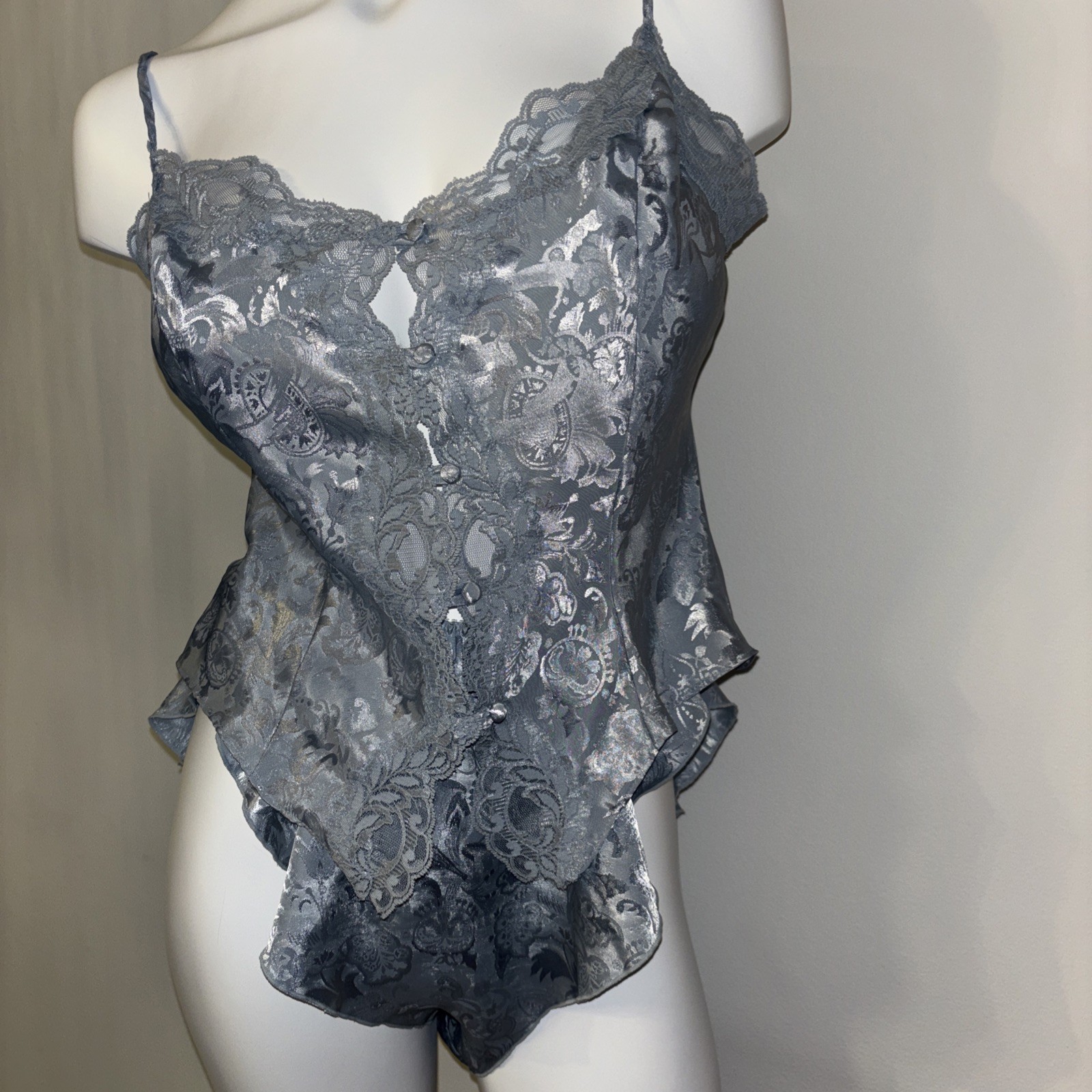 Victoria’s Secret Jacquard Lace Satin Set Top & Bloomers Flutter Gold Label VTG