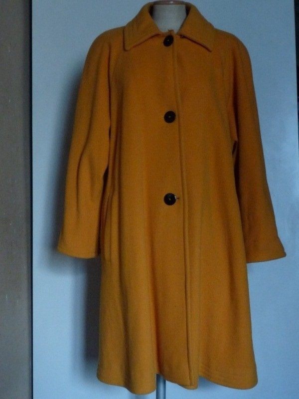 BON GENIE coat, women’s fashion clothing, size 38 (13223)