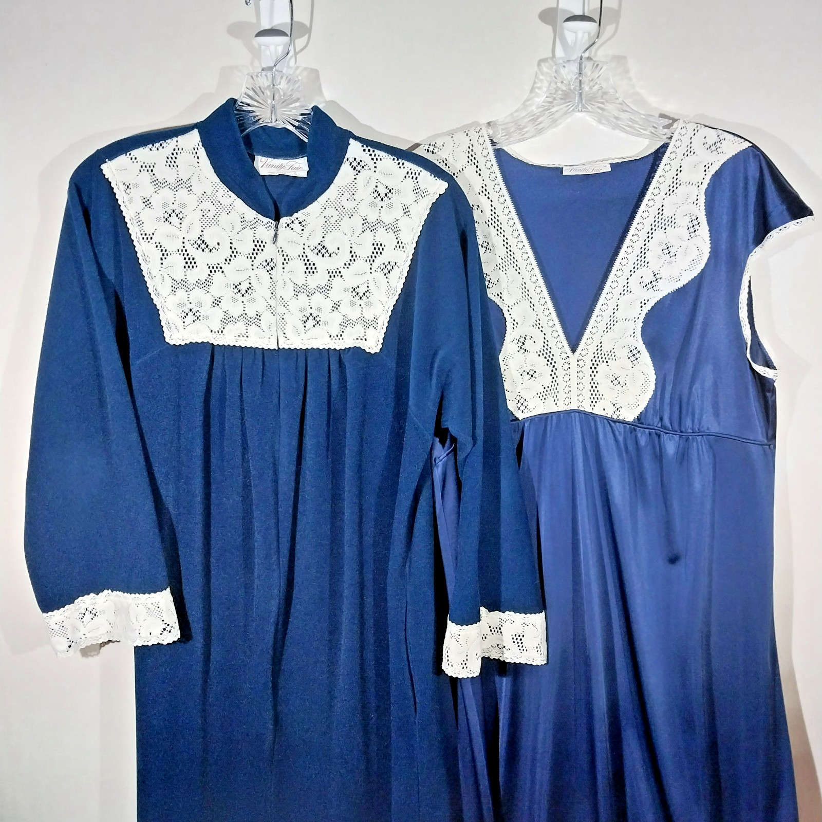 VTG 1970’s Vanity Fair Sapphire Full Length Zip Housecoat S /Nightgown M Bundle