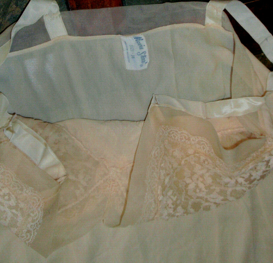Vintage MOVIE STAR Lace Blush Beige Full Slip 36 Tricot Petticoat Lingerie VGC