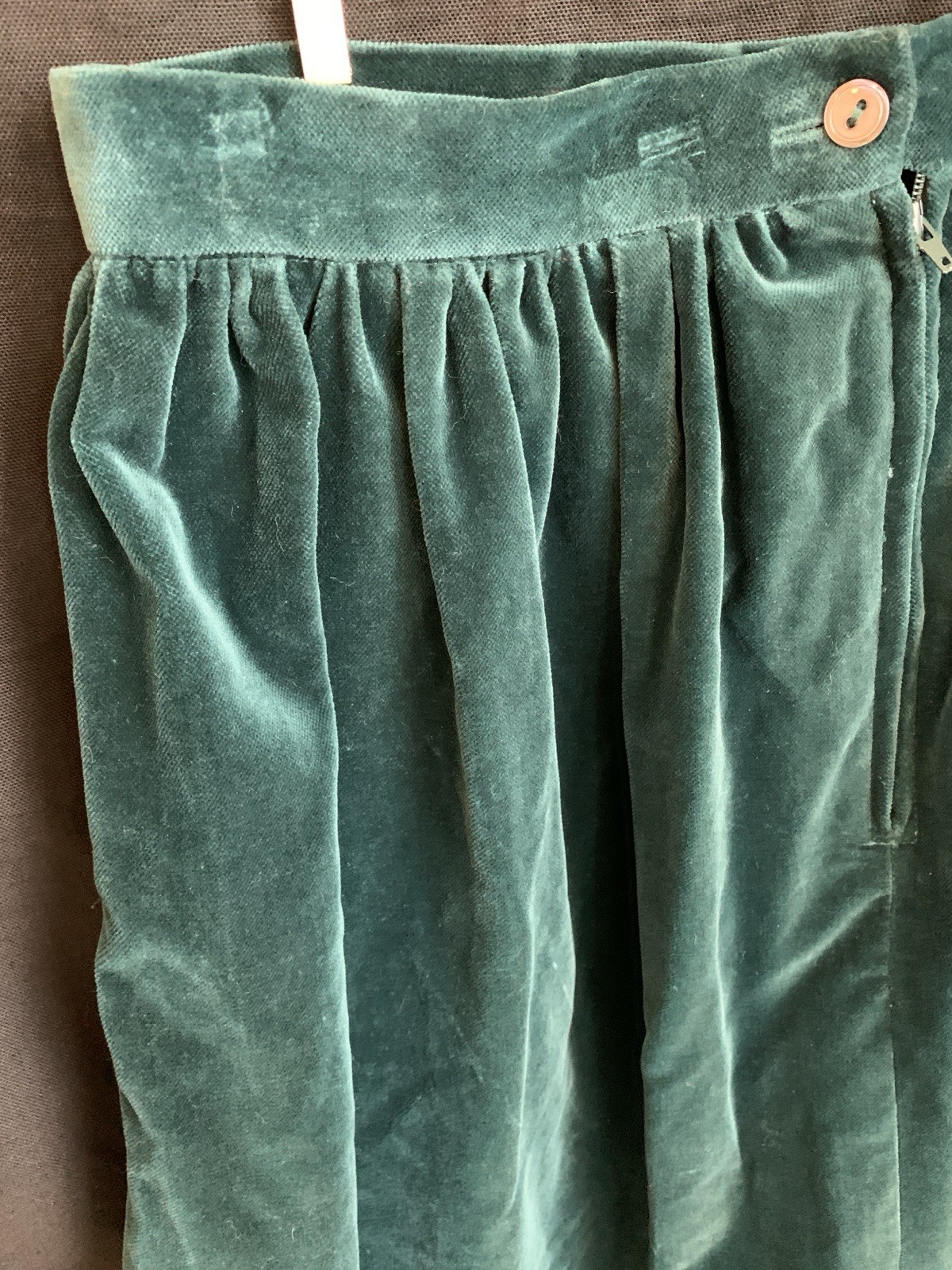 Vintage 1980s/90s Laura Ashley Deep Green Velvet Skirt (Pockets, Lined) Size 12
