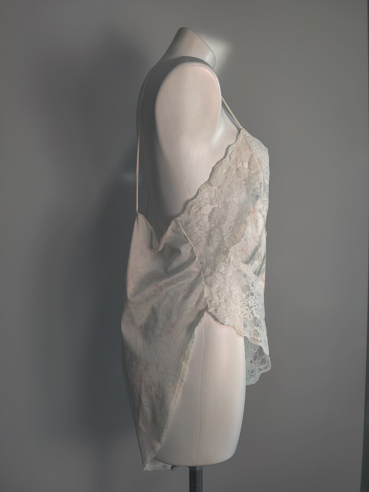 Vintage 80’s Peek-a-boo Teddy Floral Sexy Lace Vassarette XL Made In USA