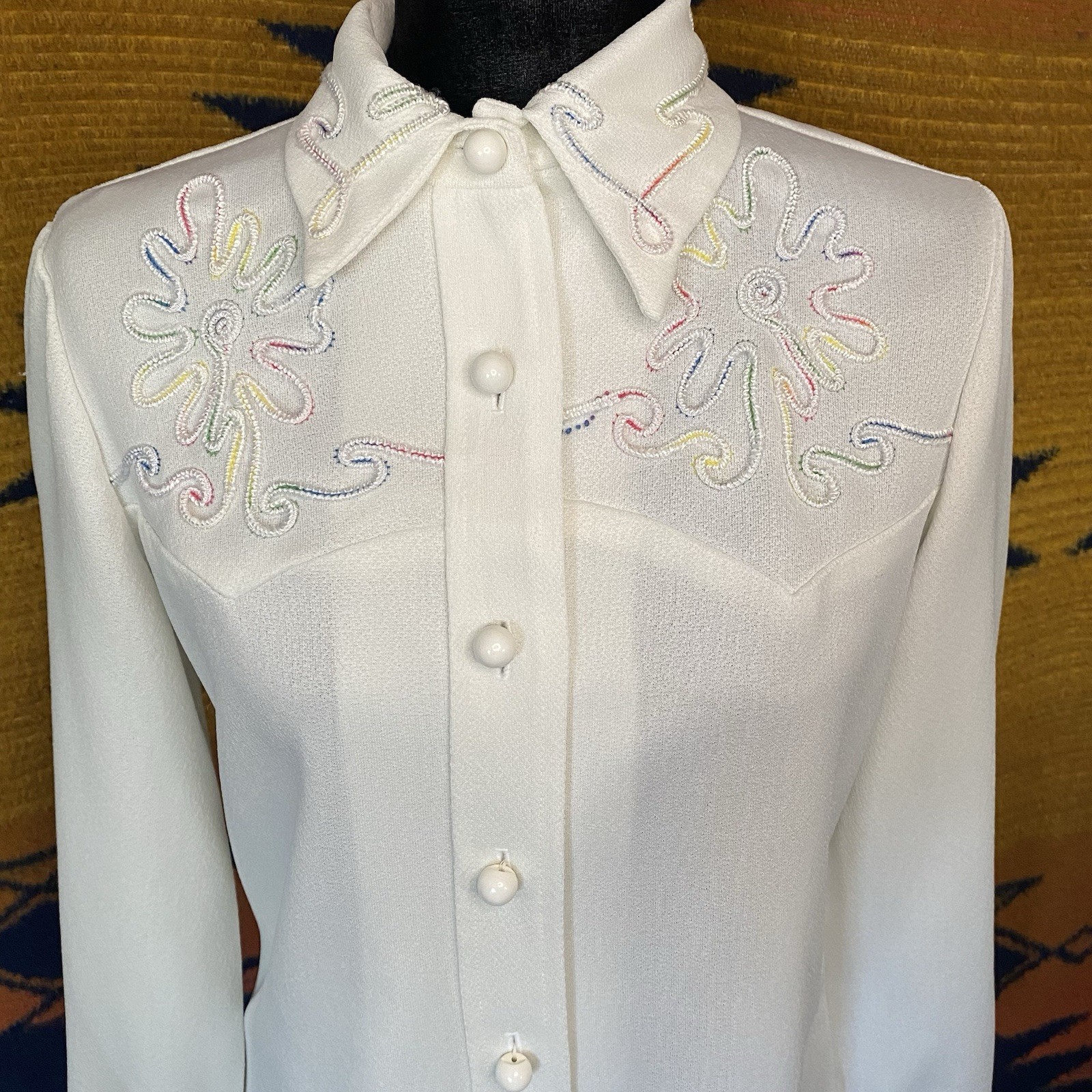Vintage 1970’s Aldens Fashions Button Up Embroidered Button Up. Size S/M. Rare.