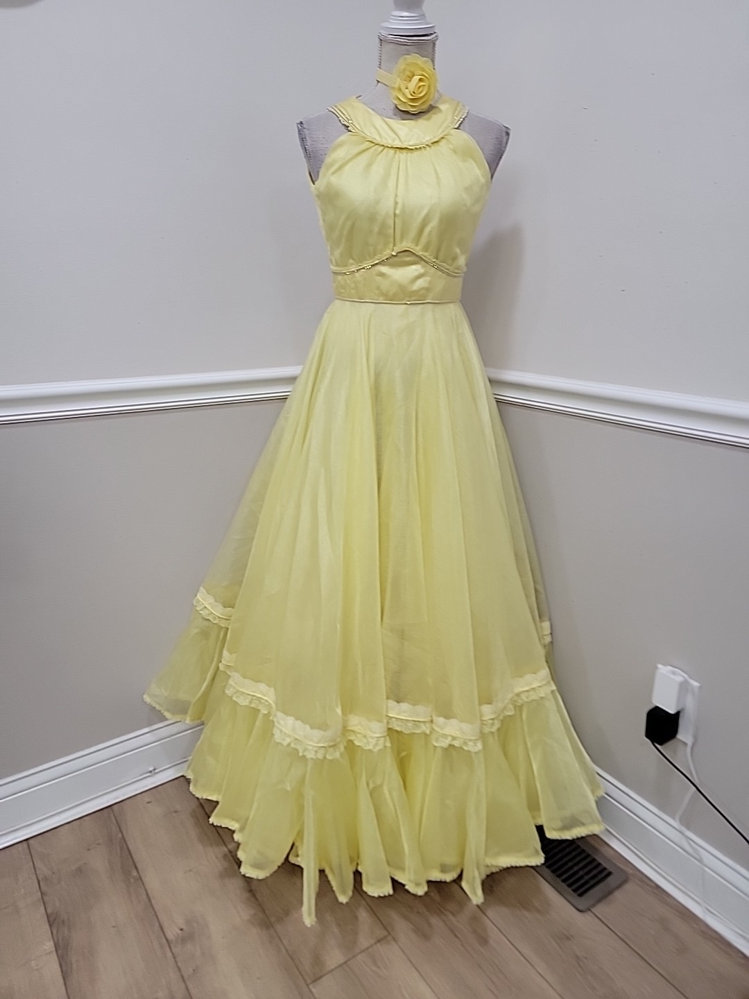 VTG 1970s Lemon Yellow Empire Waist Chiffon Gown – Regency / Bridgerton Style