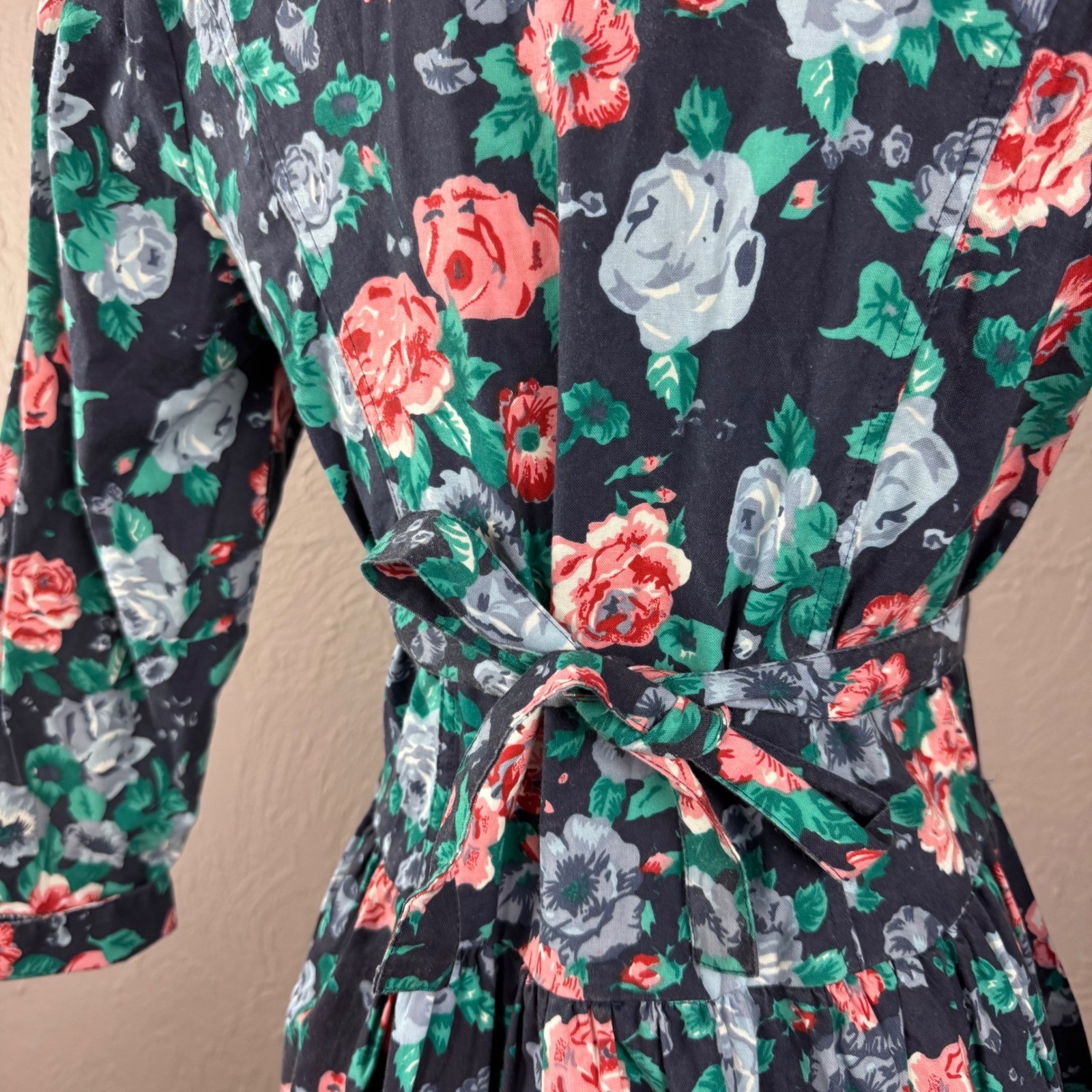 Vintage 80s fitted blue floral dress sweetheart neckline size medium 80s prom