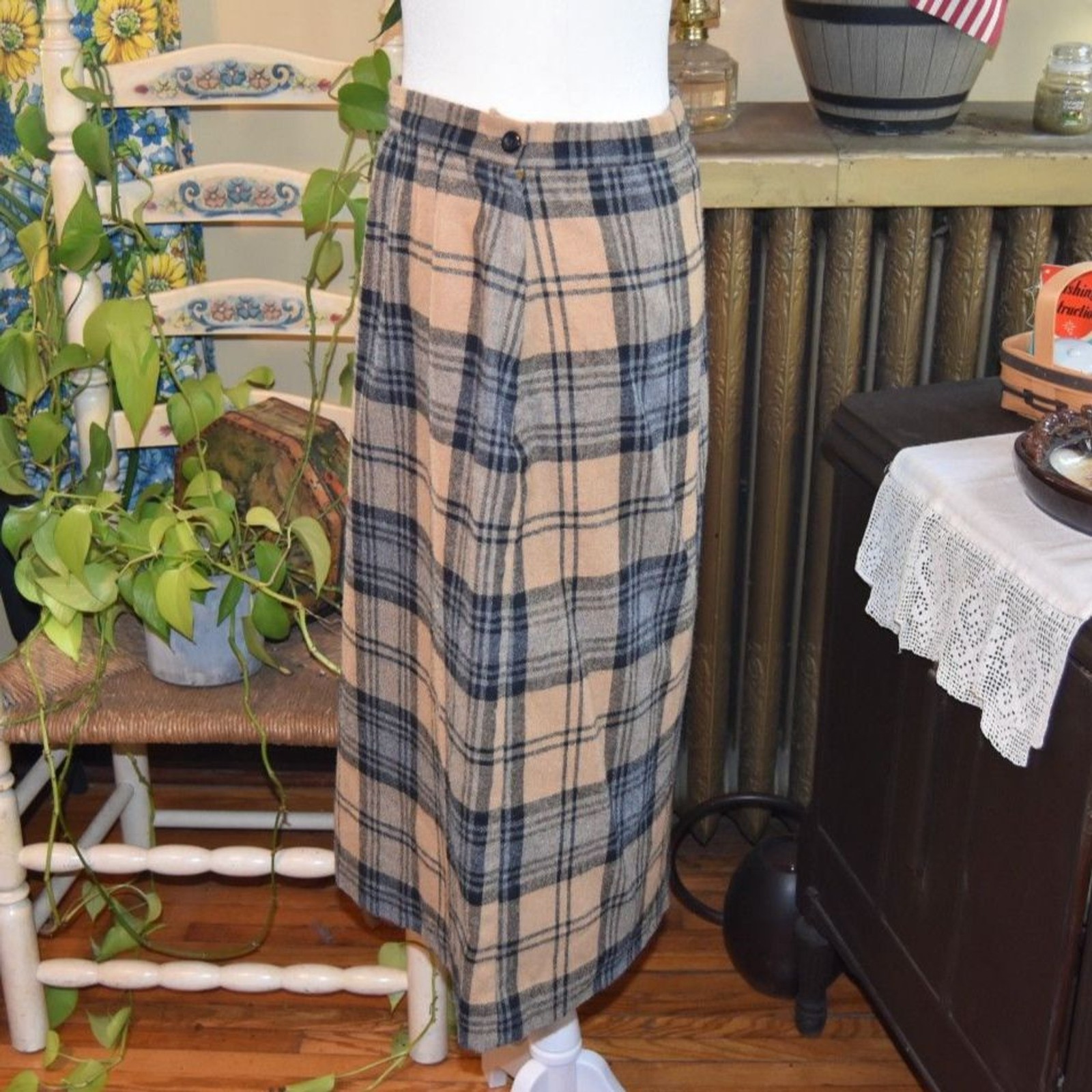 Vintage 1970s Glen Echo Sportswear Plaid Skirt Poly-Wool Blend Brown-Black Med