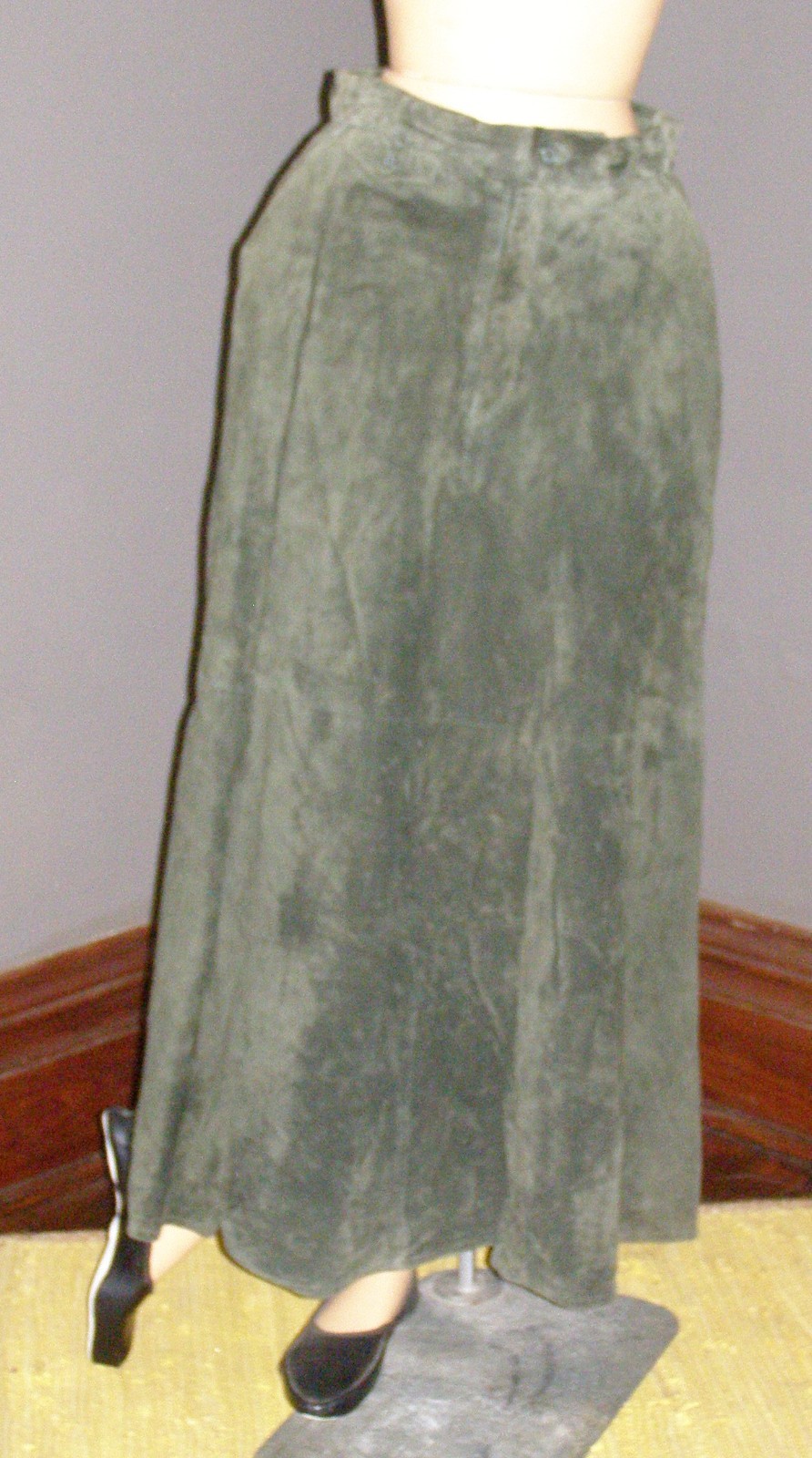 Vintage 90’s SAGE GREEN suede long leather skirt S M western prairie JFS LEATHER