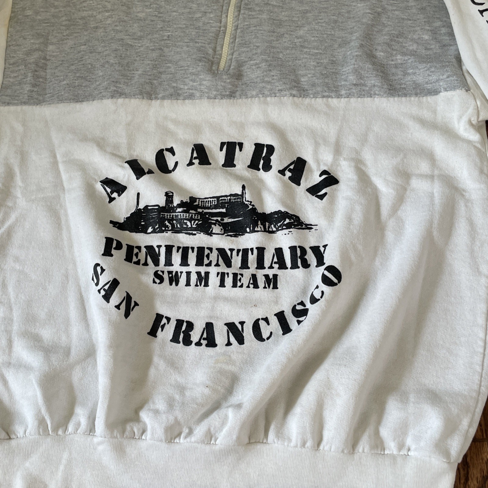 VINTAGE ALCATRAZ SWIM TEAM SWEATSHIRT 1980’s Women’s Sz Xl Worn Street Wear Cool