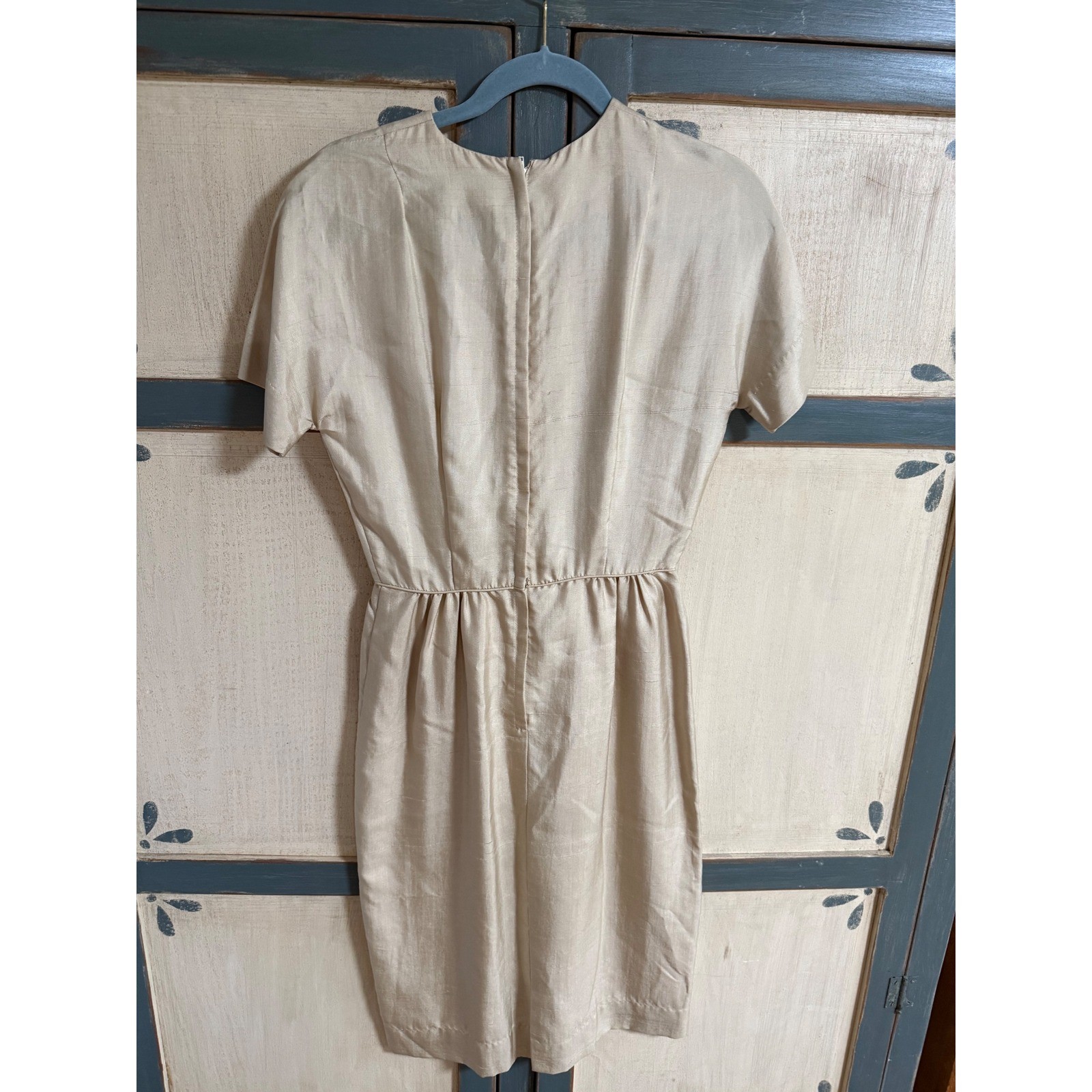 Vintage Bobbie Brooks Champagne Raw Silk Sheath Dress 60s Bow S MCM Cocktail