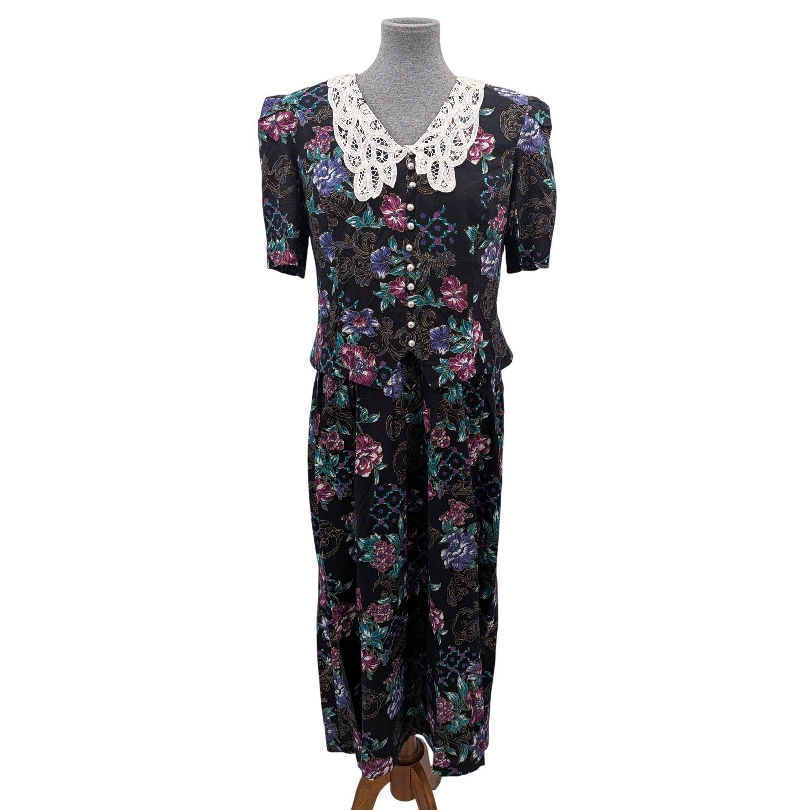 Tradwife Cottagecore Vintage Y2K Miss Dorby BlackFloral Lace Pearl 16 MaxiDress
