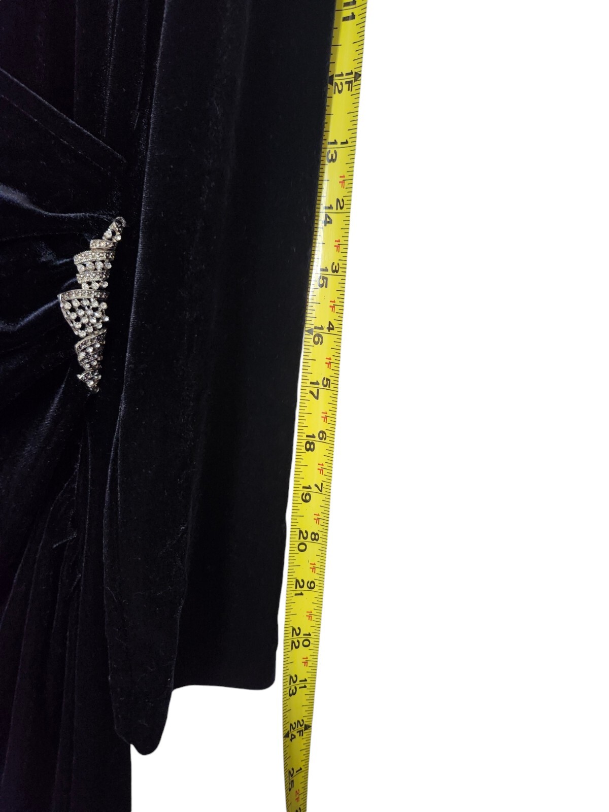 VTG Arianna By Rachel Kaye Black Velvet L/S Formal Dress W/side Rhinestone Jewel
