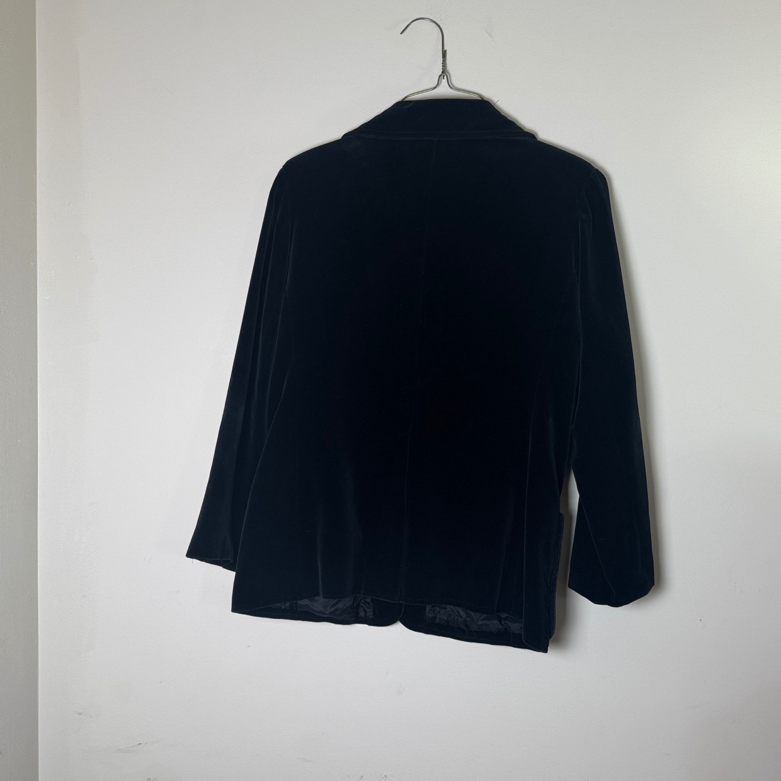 Koret of California Vintage Black Velvet Blazer Jacket Mother of Pearl Buttons