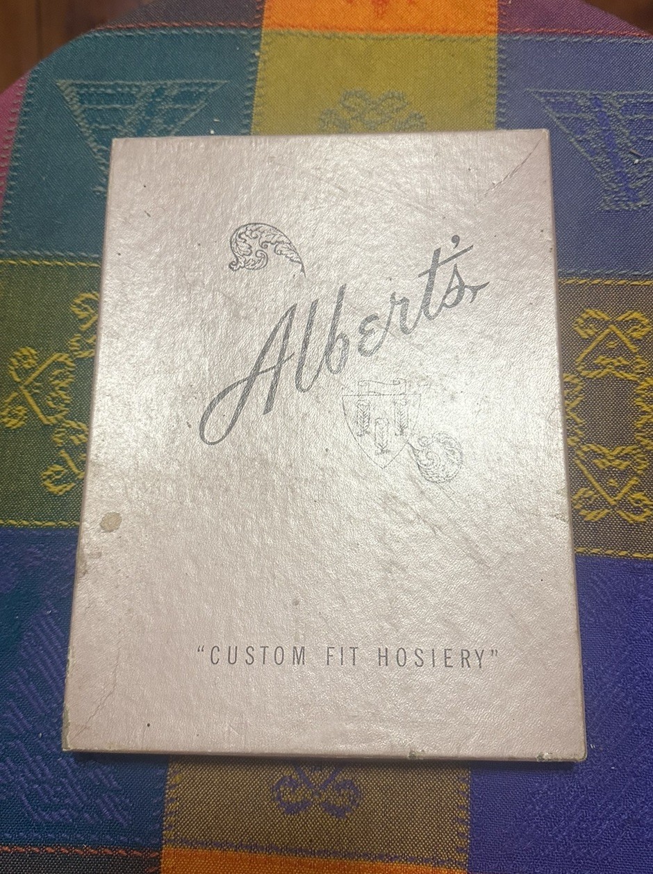 Vtg Albert’s Custom Fit Hosiery Stockings In Original Box & Park Avenue Tissue