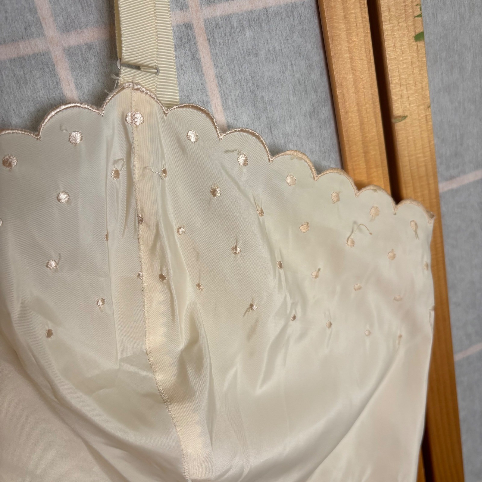 Vintage Barbizon Candie Tafredda Full Slip Ivory Scalloped Embroidered Size 40