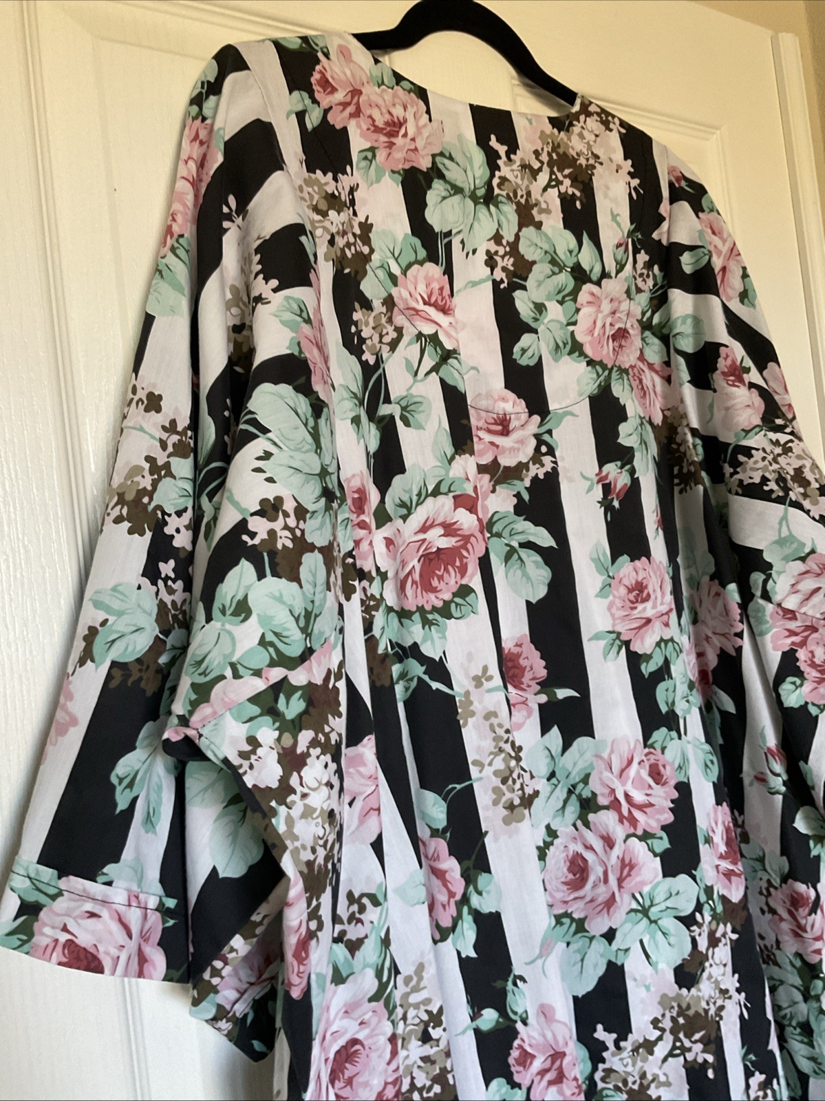 VTG Anthony Richards 1980s Black/Pink Roses Housedress Size 4X New