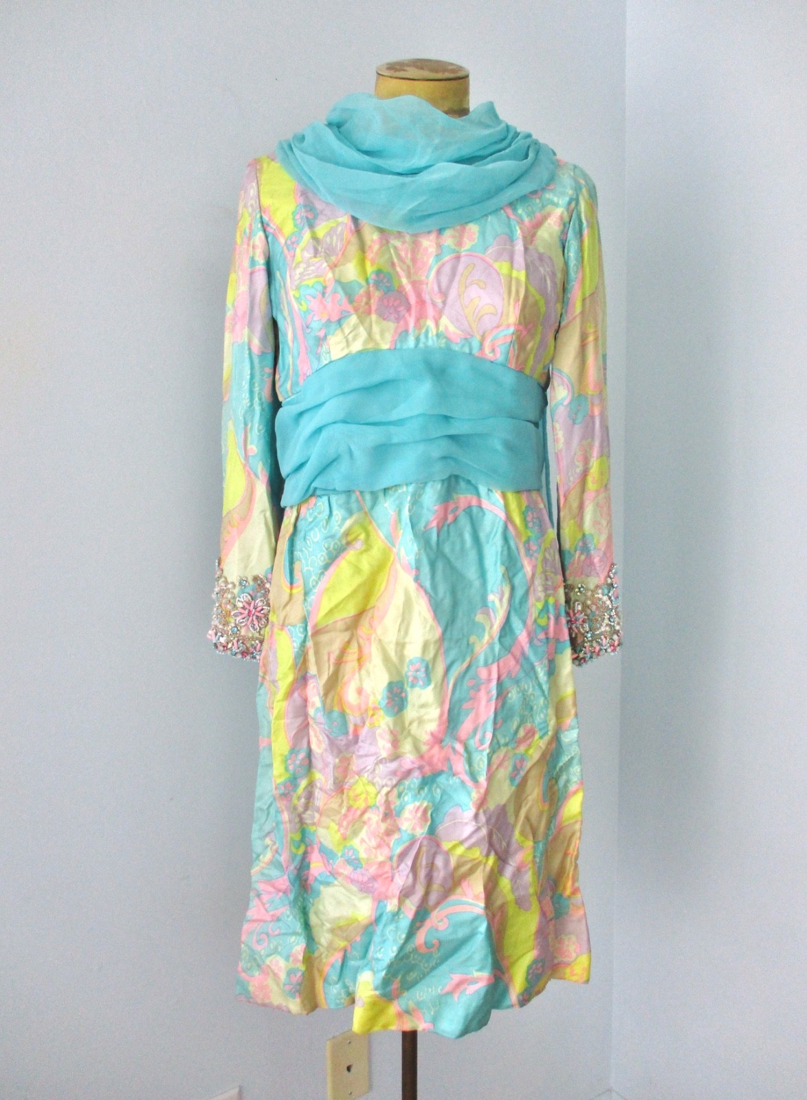 Vtg 60s Kiki Hart psychedelic cocktail dress chiffon scarf train beaded cuffs 10