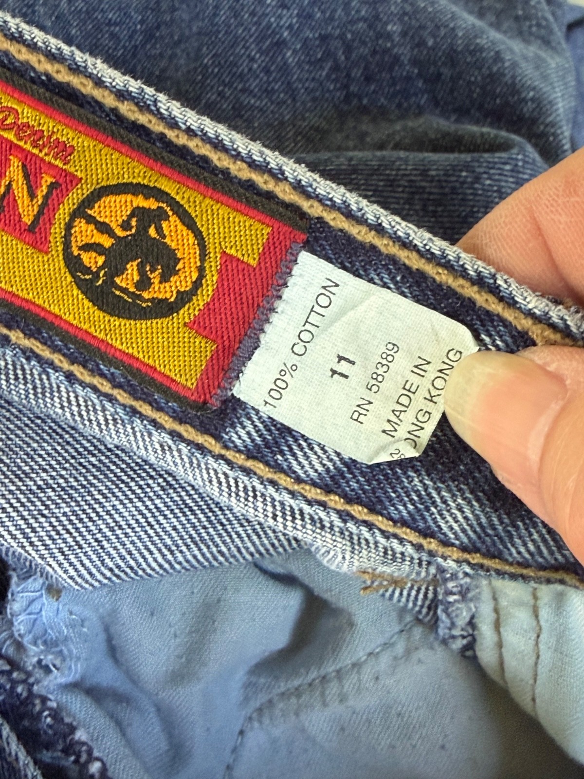 Vintage Lawman Women’s Western Denim Jeans Sz 11 High Waist 1990s Button Accents