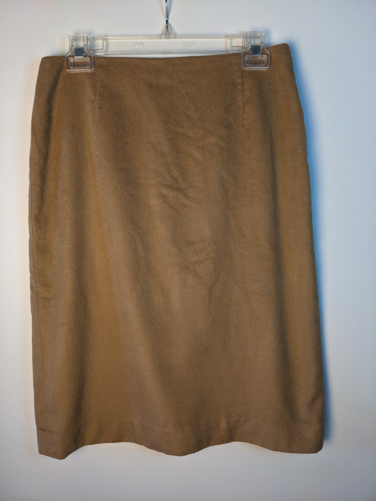 Vtg Carlisle Wool blend Skirt Camel Tan Soft Angora Size 8 Pencil Knee Length