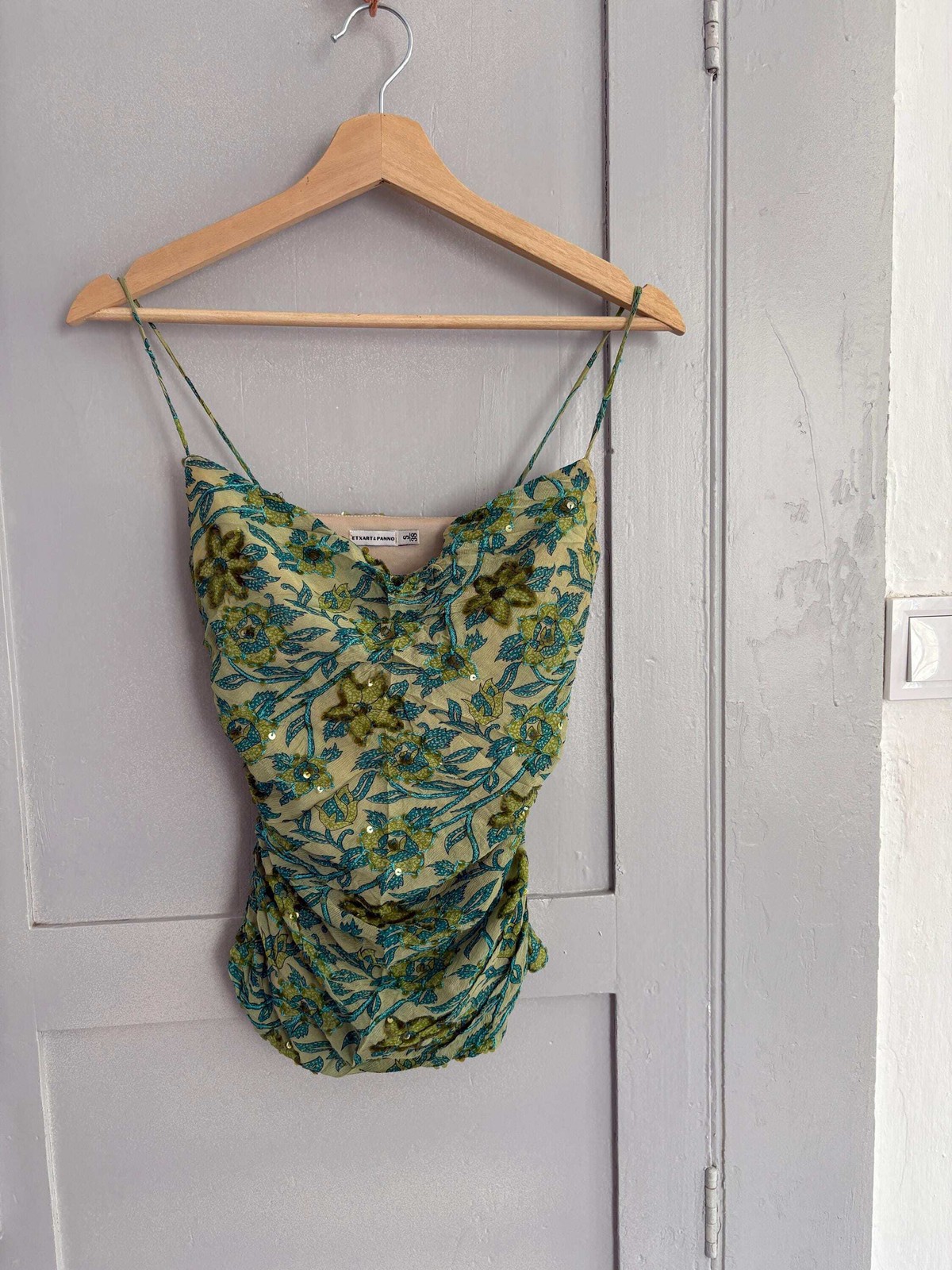 Petite Vintage Etxart & Panno 100% Silk Two Piece, Luxury Set with Sequin Floral