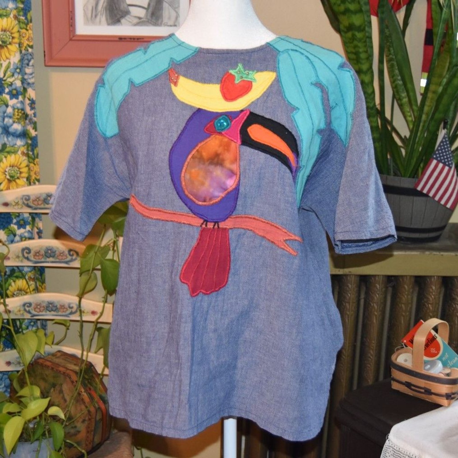 Vintage 1970s 80s Alfredo’s Wife Embellished Top Toucan Chambray Blue S-L