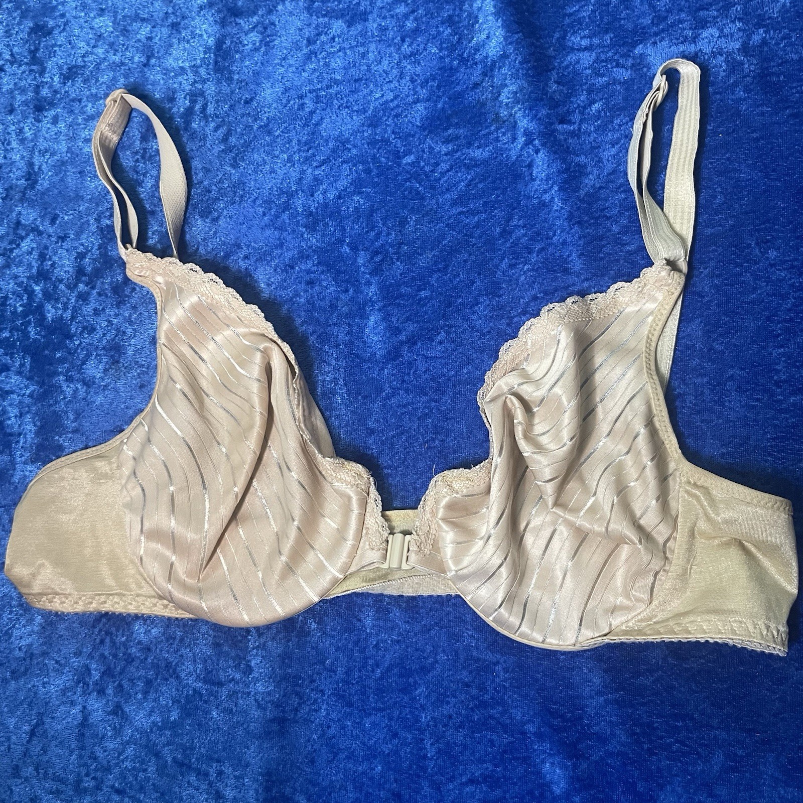 Vintage Warners Beautiful Answers Bra 36b Beige Nylon Front Closure Underwire