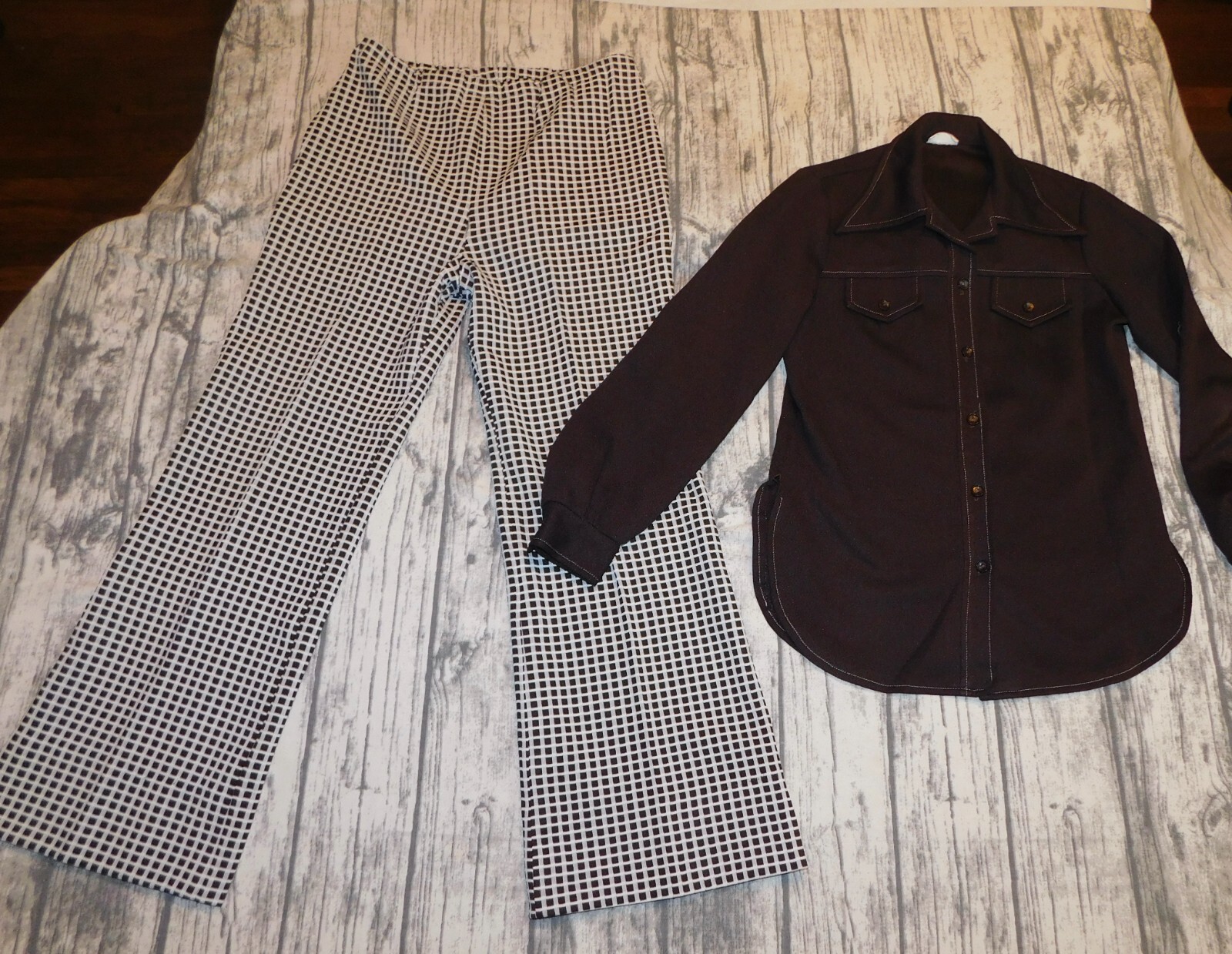 VTG 60s 70’s BELL BOTTOM PANTS GEOMETRIC TEXTURE POLY TOP OUTFIT SET WOMENS S