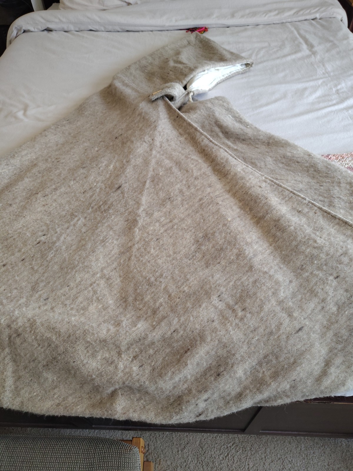Vintage Frida Craft Stores Wool Blend Hooded Cape Poncho Guatemala Handmade