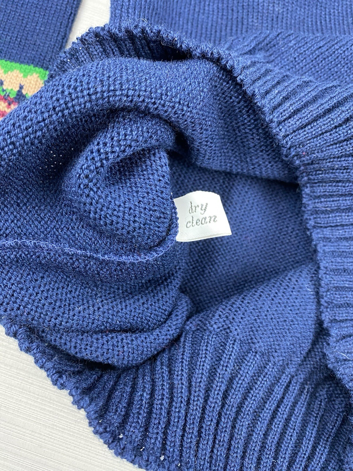 Pendleton Navy 100% Virgin Wool V-Neck Sweater Medium Vintage NWT