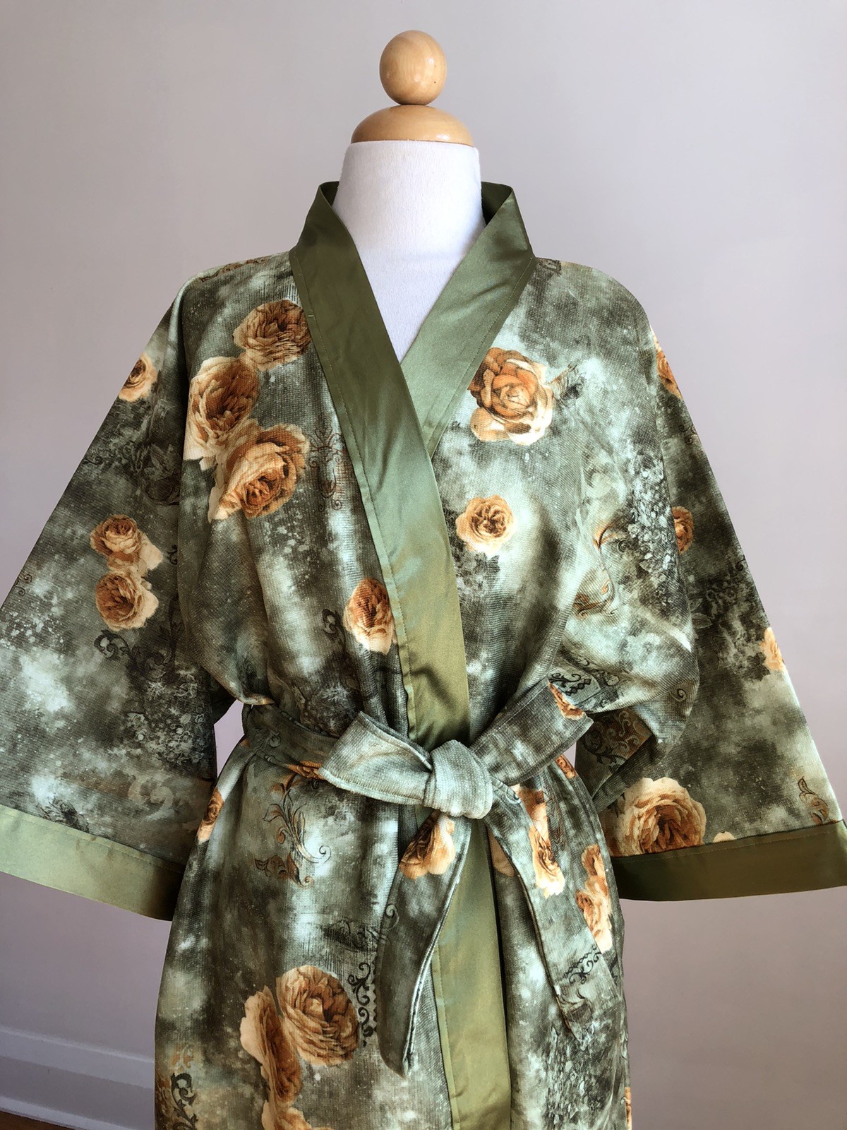STUNNING VTG NWOT J.COOL Green w/ Yellow Roses Terrycloth Kimono Robe SZ XL