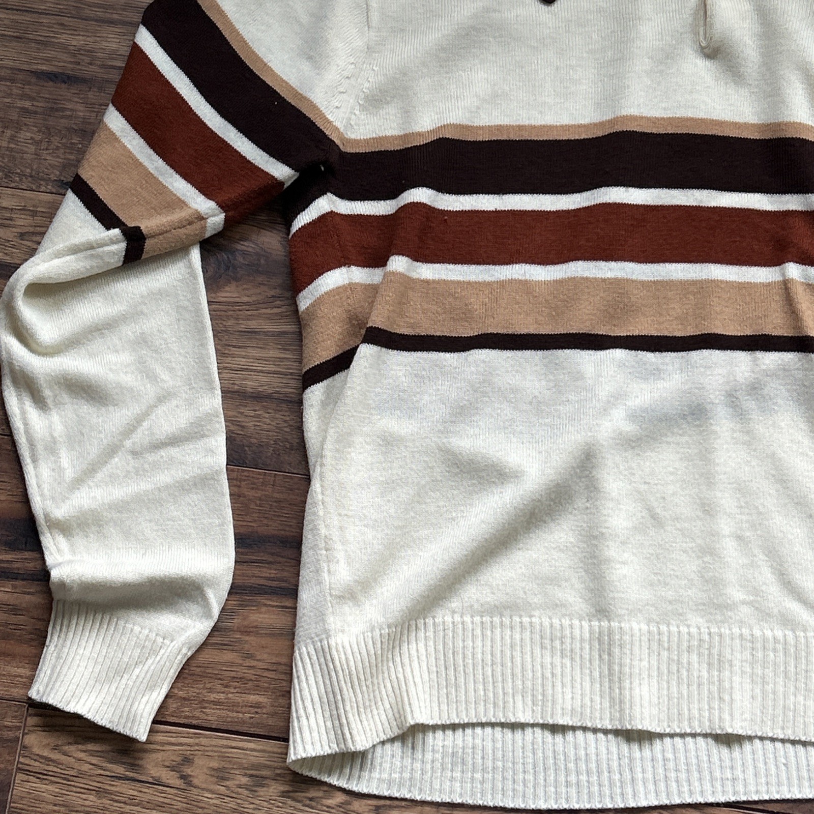 Vintage Campus 100% V Neck W/ Buttons Sweater Size Large