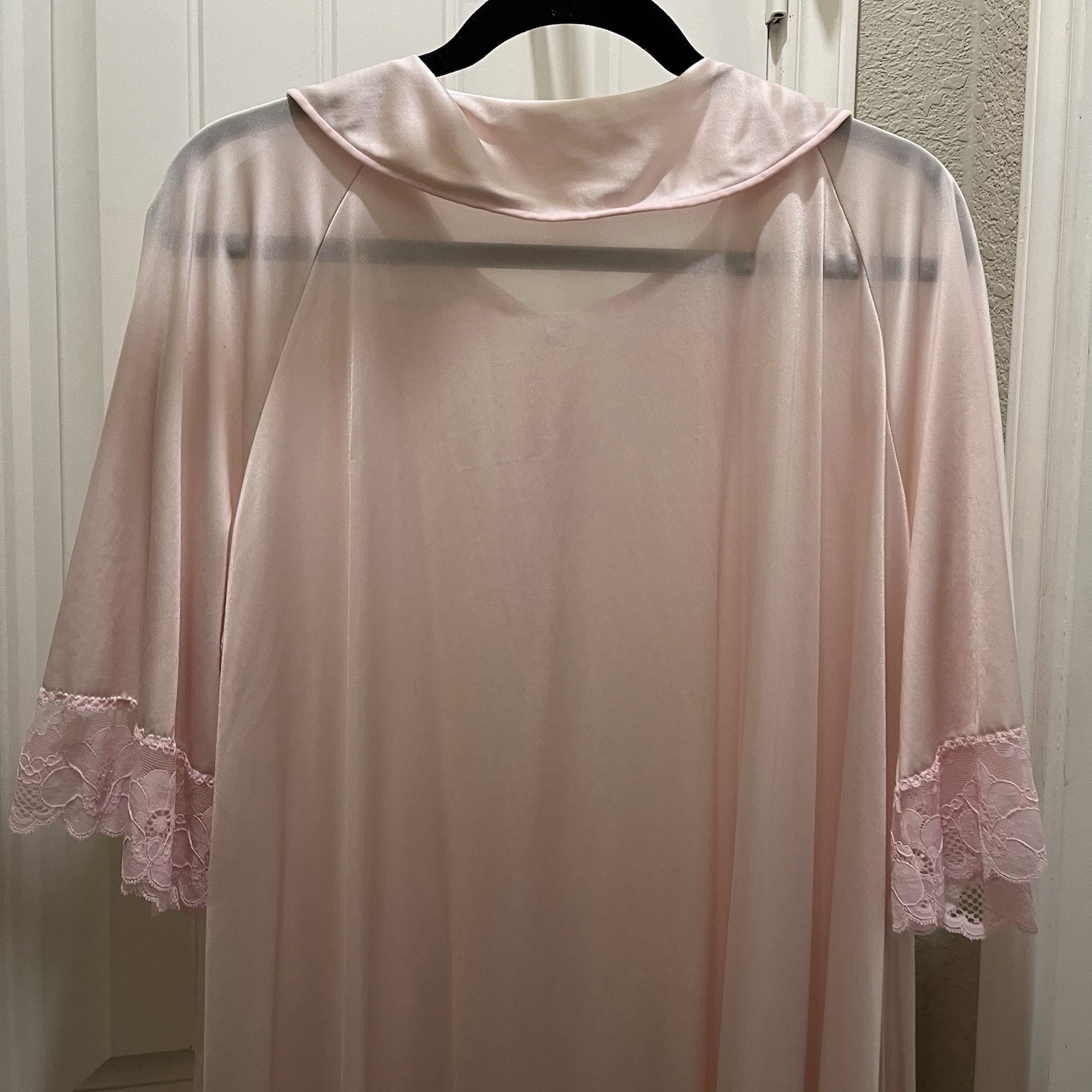 Vintage Lorraine Ice Pink Nylon Nightgown House coat Lace Trim Button Up Size L