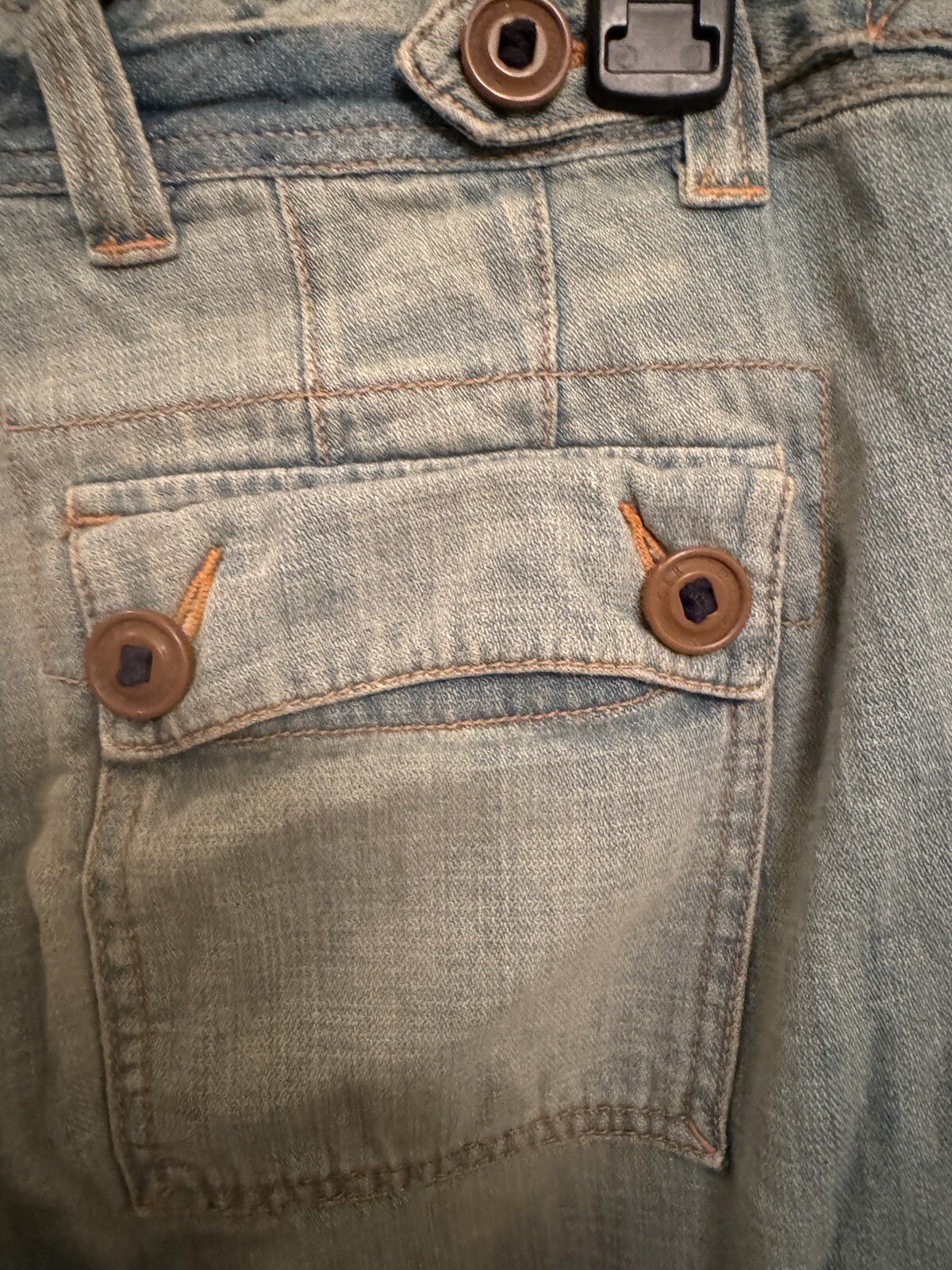 Tommy Hilfiger Women’s X- Low Rise Flare Jeans. size 6. NewTags Still On. 2007.