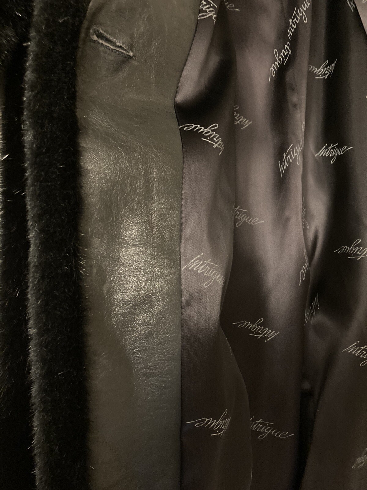 Vintage Intrigue Luxury Fabric by Glenoit Faux Mink Coat Rich Black Mint Size 12