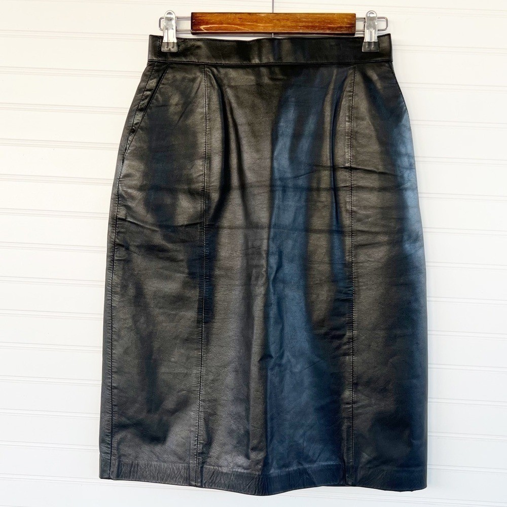 Wilson’s Leather Vintage Pencil Skirt size 10 Black Pockets Split Button & Zip