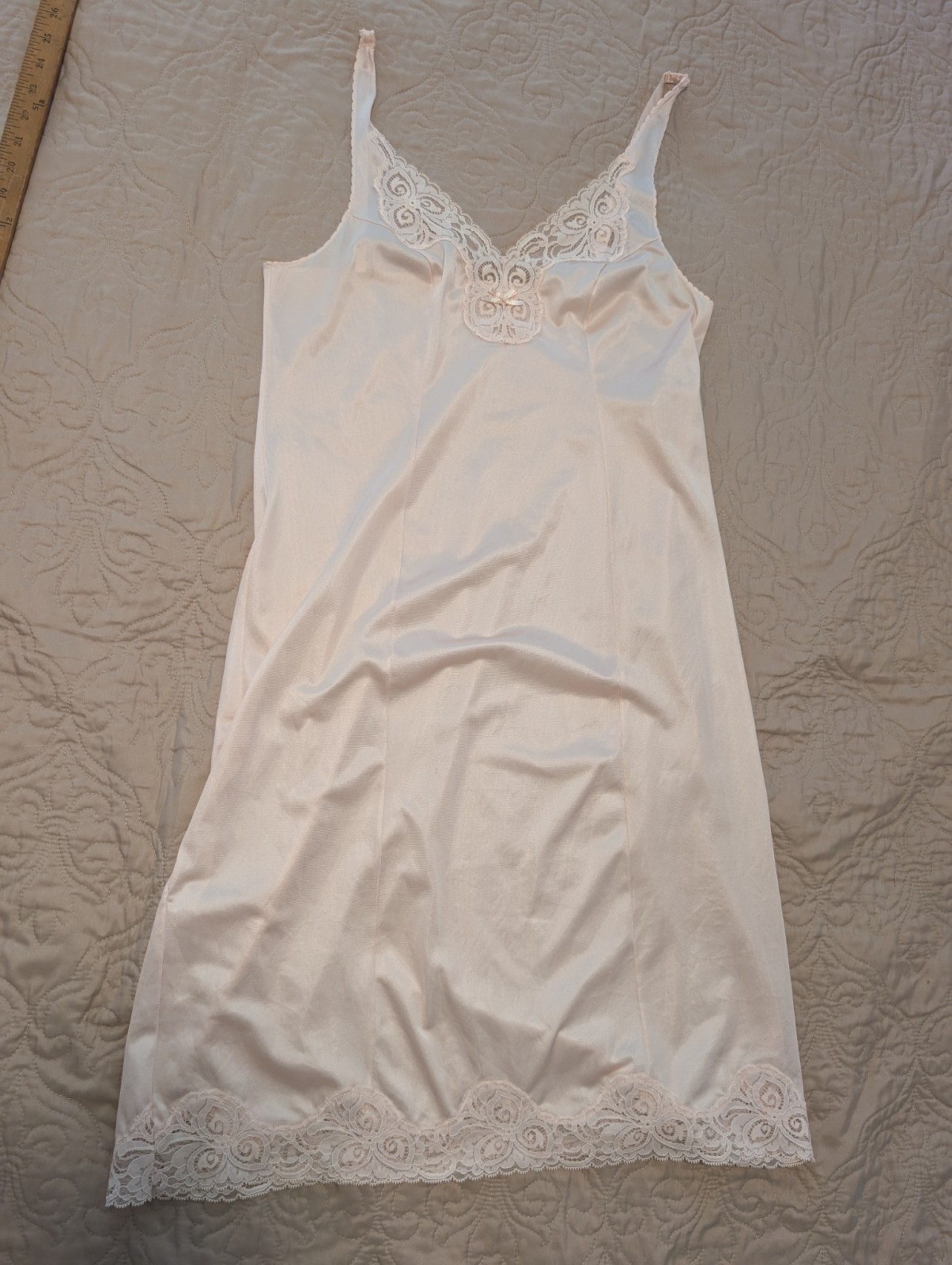 Vintage Bali Womens Pink Blush Nude Nylon Full Slip Lace Trim Size 36 USA