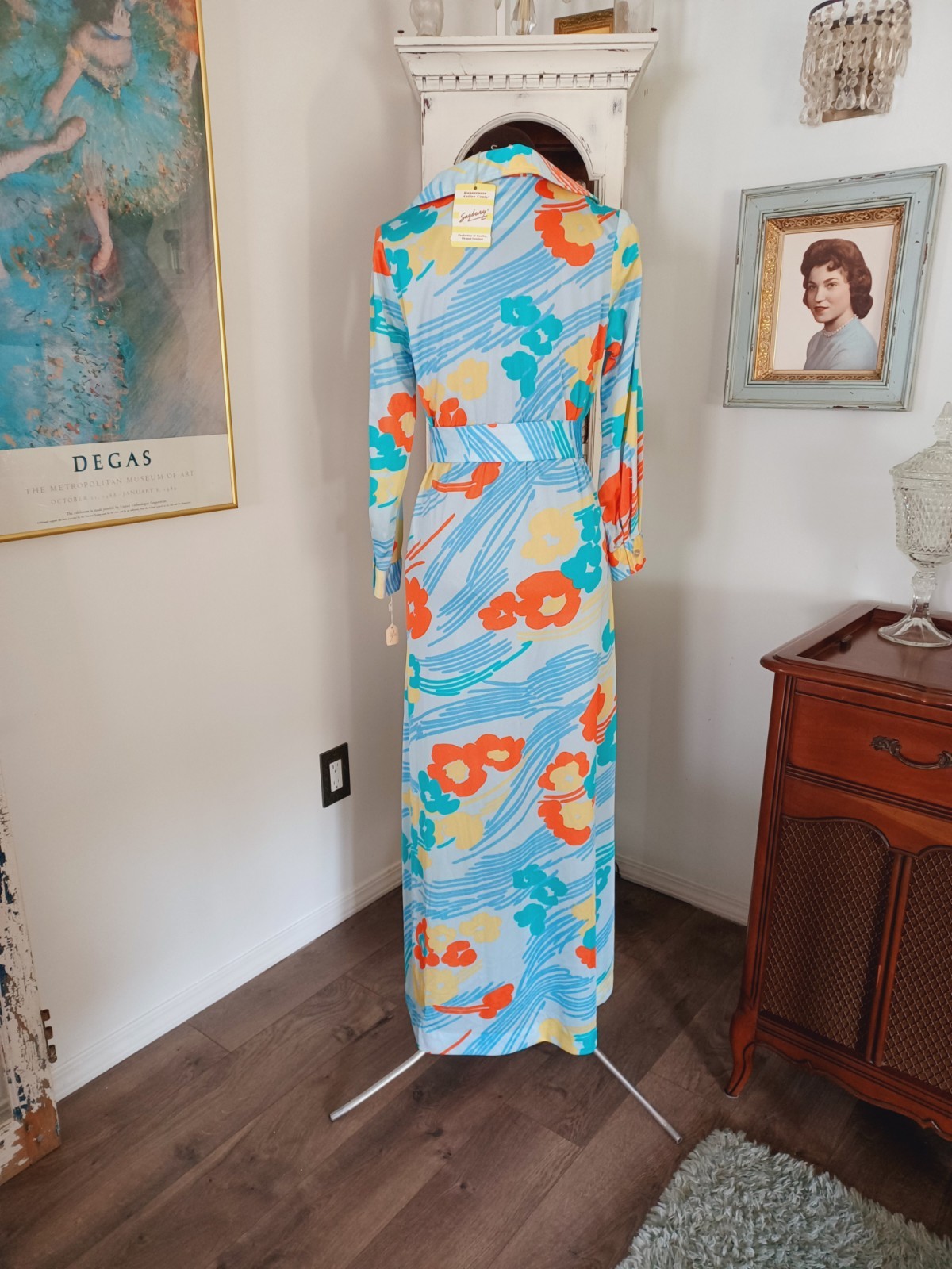 Vintage 70’s Loungewear NOS Saybury Coffee Coat Housecoat Robe Flowers S-M