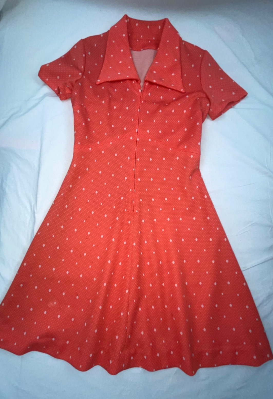 VTG 60S 70S WOMENS M POLYESTER RED POLKA DOT DISCO RETRO MOD ZIP FRONT DRESS