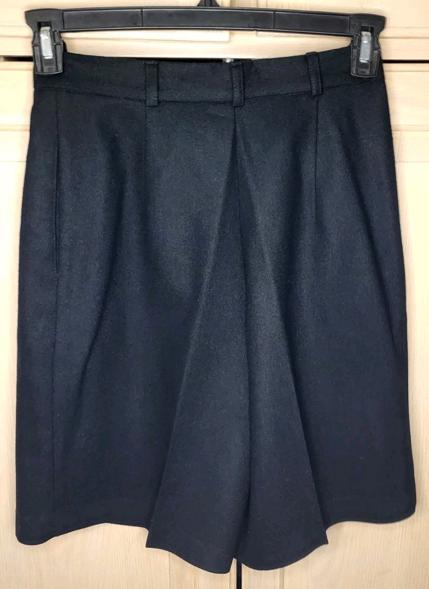 Womens Vintage 90s Bermuda Shorts Black 100% Merino Wool High Rise