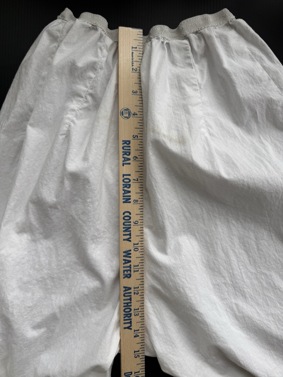 VINTAGE HANDMADE BLOOMERS RUFFLED HEM ELASTIC WAIST LONG PANTALOONS OFF WHITE